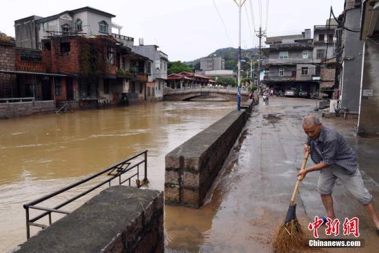 云南强降雨实时报道